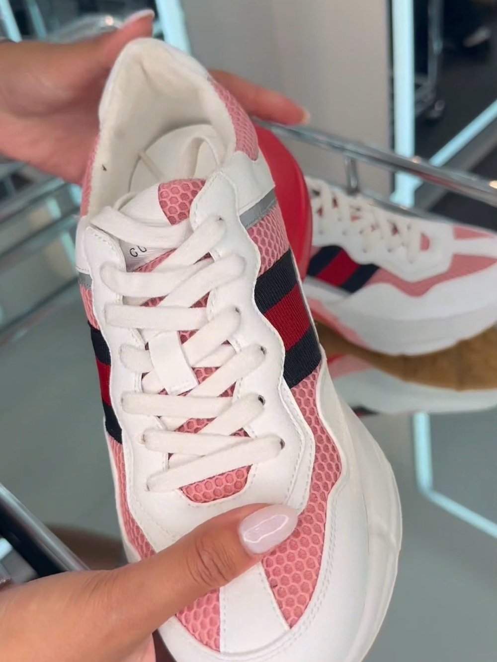 Gucci Rython Sneaker - Picture 7 of 9